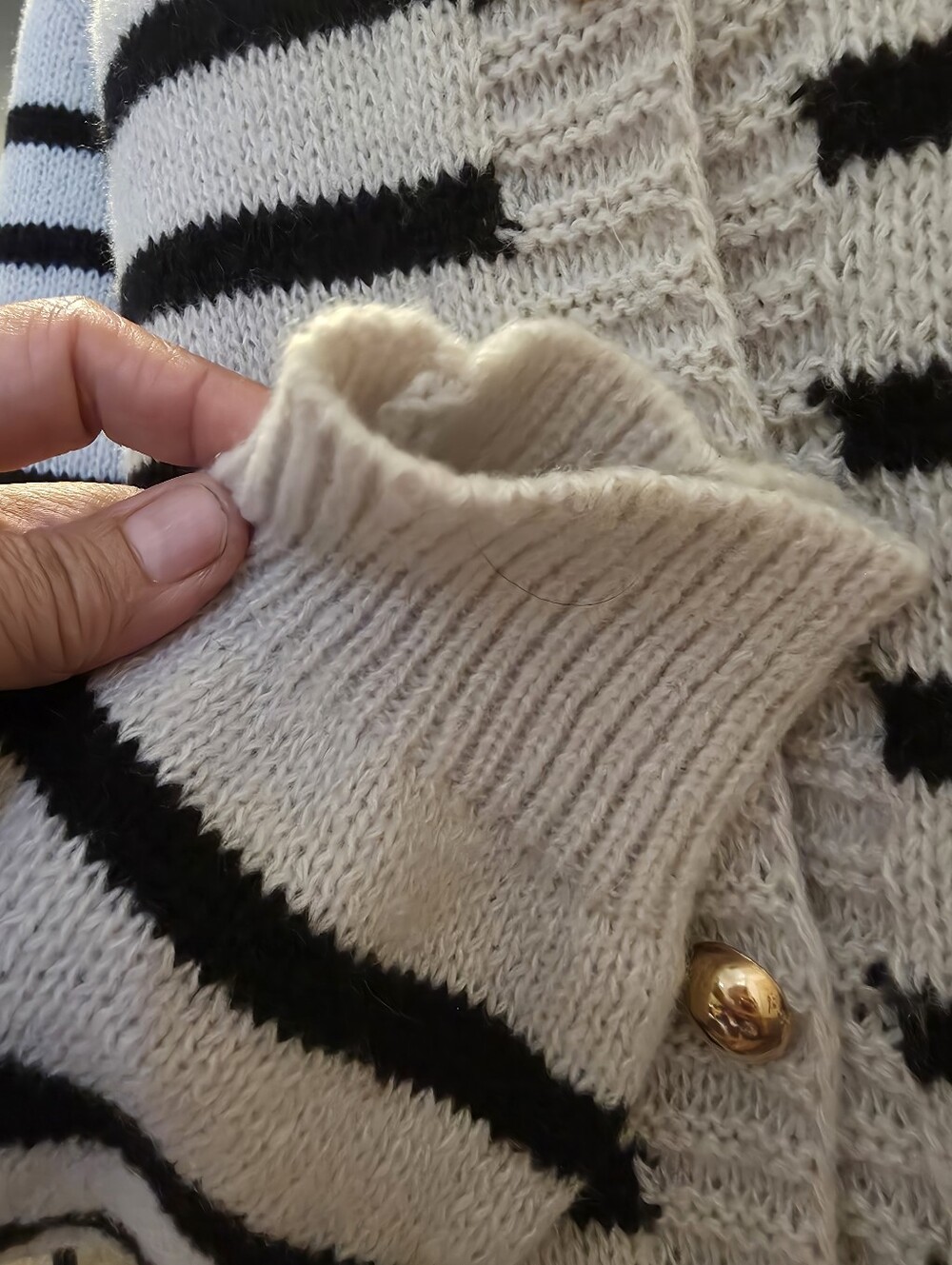 Gold-Button Striped Crewneck Cardigan - Light Gray & Black - Picture 4 of 12